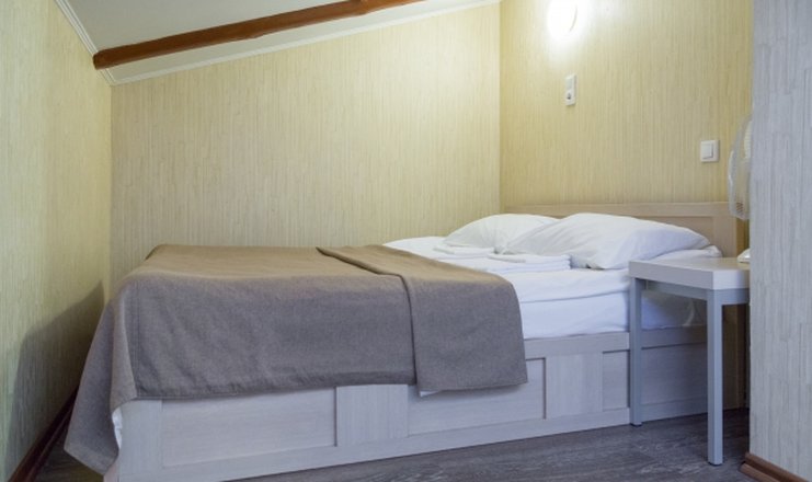Фото номера («РА Невский, 44» отель) - Стандартный двухместный номер с широкой кроватью на мансарде