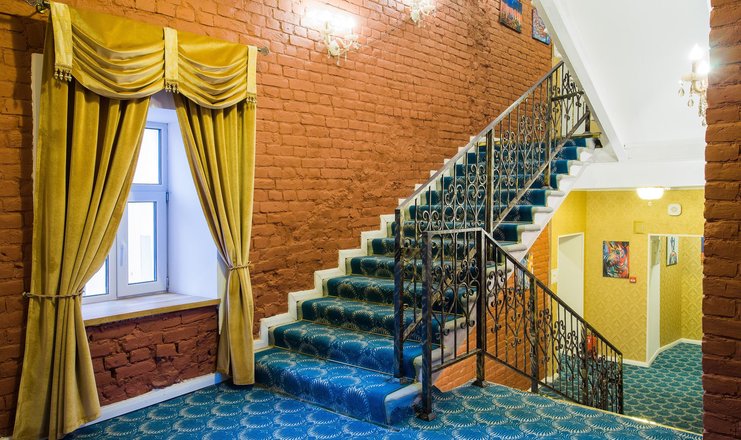 Фото отеля («Art Deco Primorskiy» отель) - Лестница