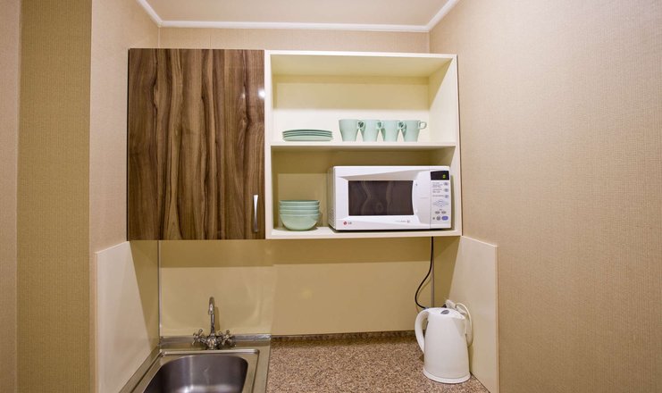 Фото отеля («Камея» гостиница) - Люкс Семейный 2-комнатный с мини-кухней