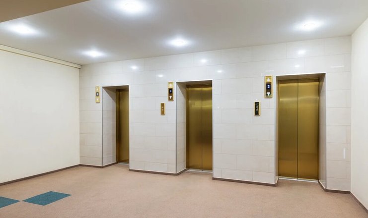 Фото отеля («Октябрьская» гостиница) - Лифты