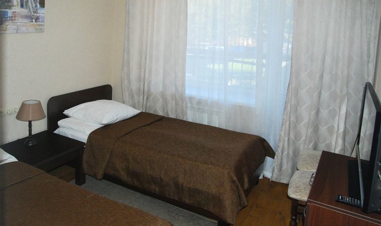 Фото отеля («Красная Скала» пансионат) - Полулюкс 2-комнатный полулюкс