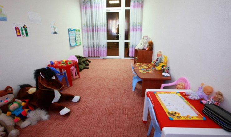 Фото отеля («Снежный Барс» гостиница) - Детская комната