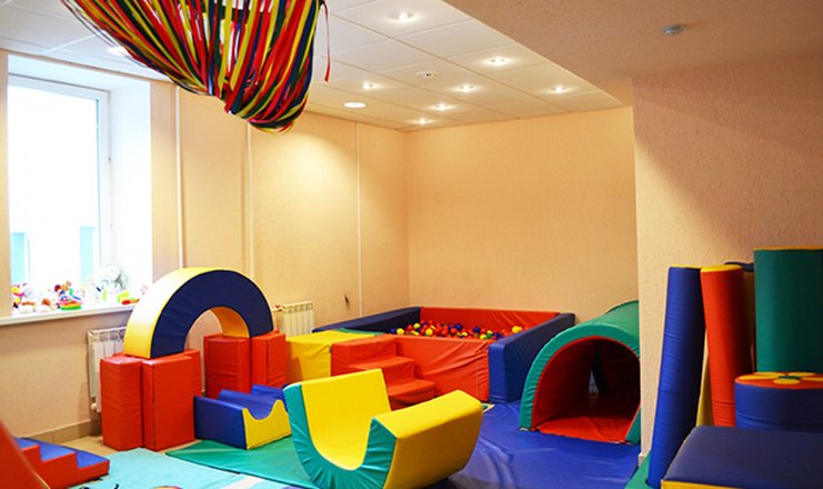 Фото отеля («Самоцвет» санаторий) - Детская комната