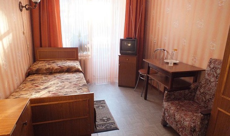 Фото отеля («Кашин» санаторий) - Стандарт 1-местный 1-комнатный корпус № 4,5