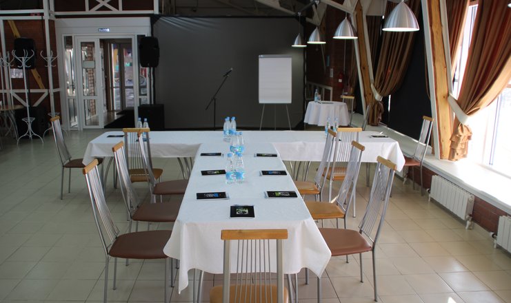 Фото конференц зала («Верхний бор» база отдыха) - Конференц зал в кафе на пляже