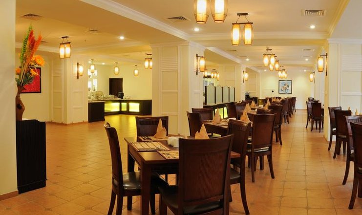 Фото отеля («Ramada Hotel» отель) - Ресторан