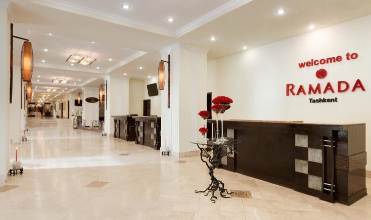 Фото отеля («Ramada Hotel» отель) - Ресепшен